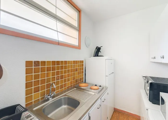 Les Amphores-5 By Interhome Lägenhet Saint Aygulf