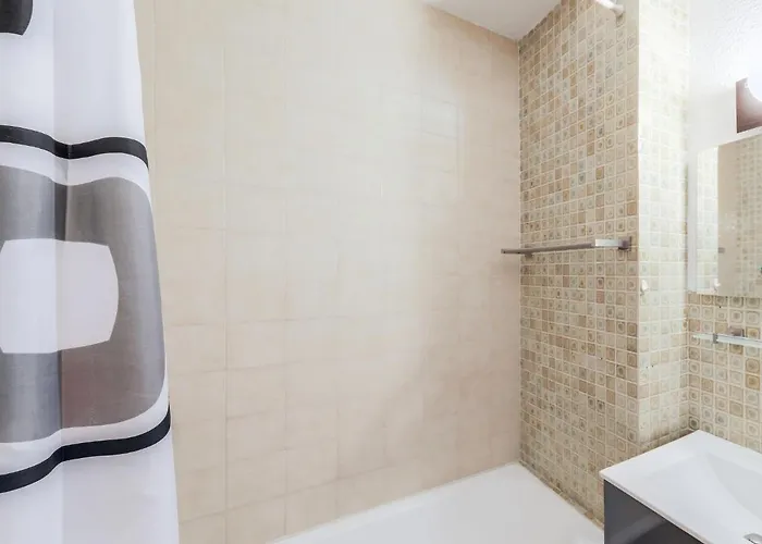 Lägenhet Les Amphores-5 By Interhome *