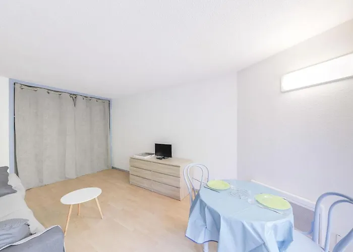 Les Amphores-5 By Interhome Lägenhet Saint Aygulf