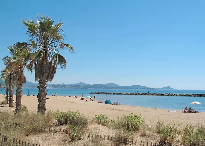 Lägenhet Les Amphores-5 By Interhome Saint Aygulf