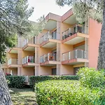 Apartment Les Amphores-5 By Interhome