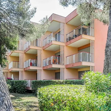 Apartamento Les Amphores-5 By Interhome